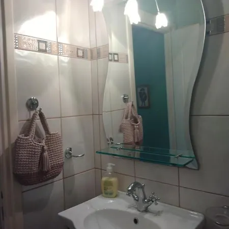 ζεστή φωλιά Патра