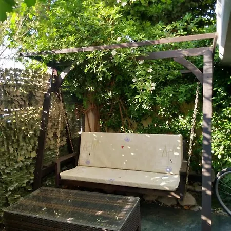 ζεστή φωλιά Патра