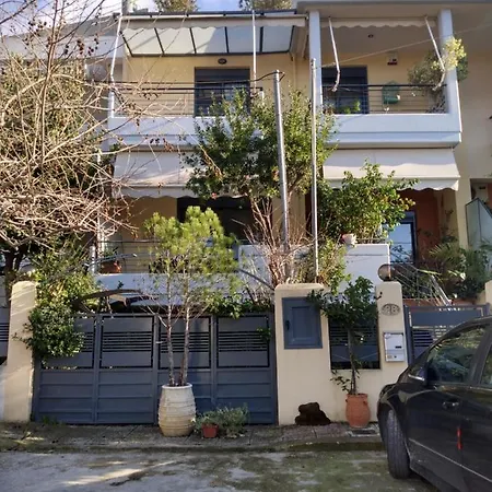 ζεστή φωλιά